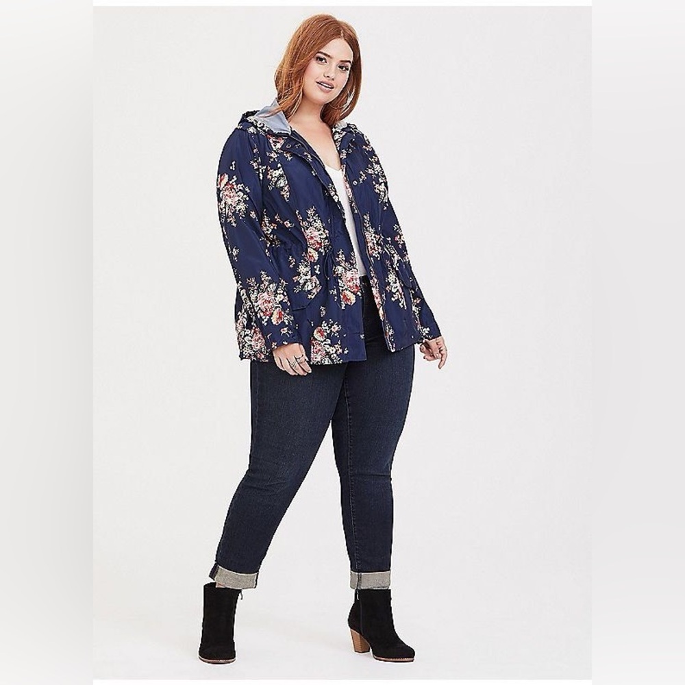 EUC Torrid size 1X floral raincoat